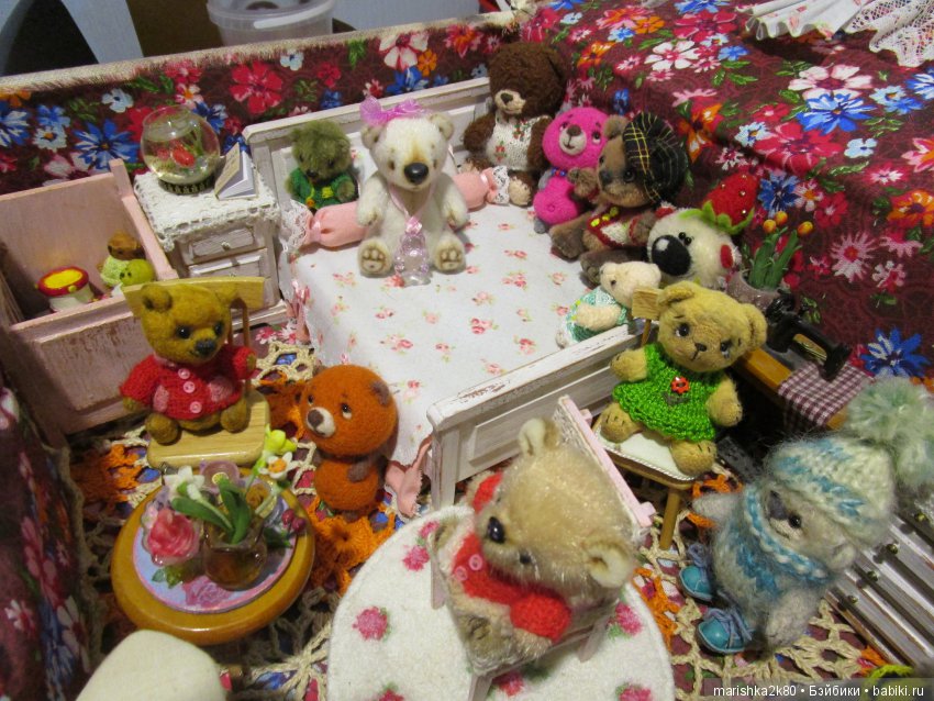 Чемоданчик с мини мишками