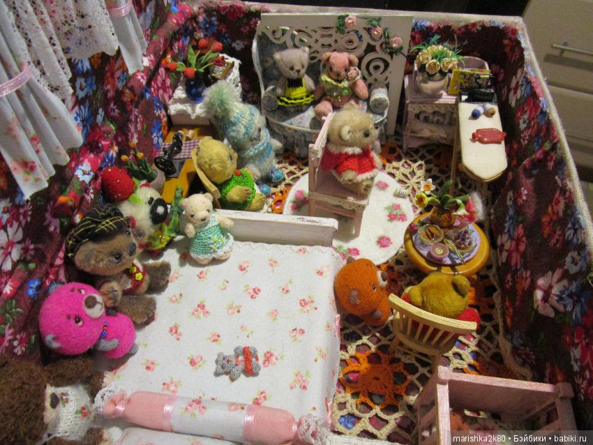 Чемоданчик с мини мишками