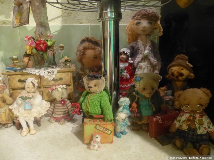 История моей полки. Как живут мои куклы в интерьере