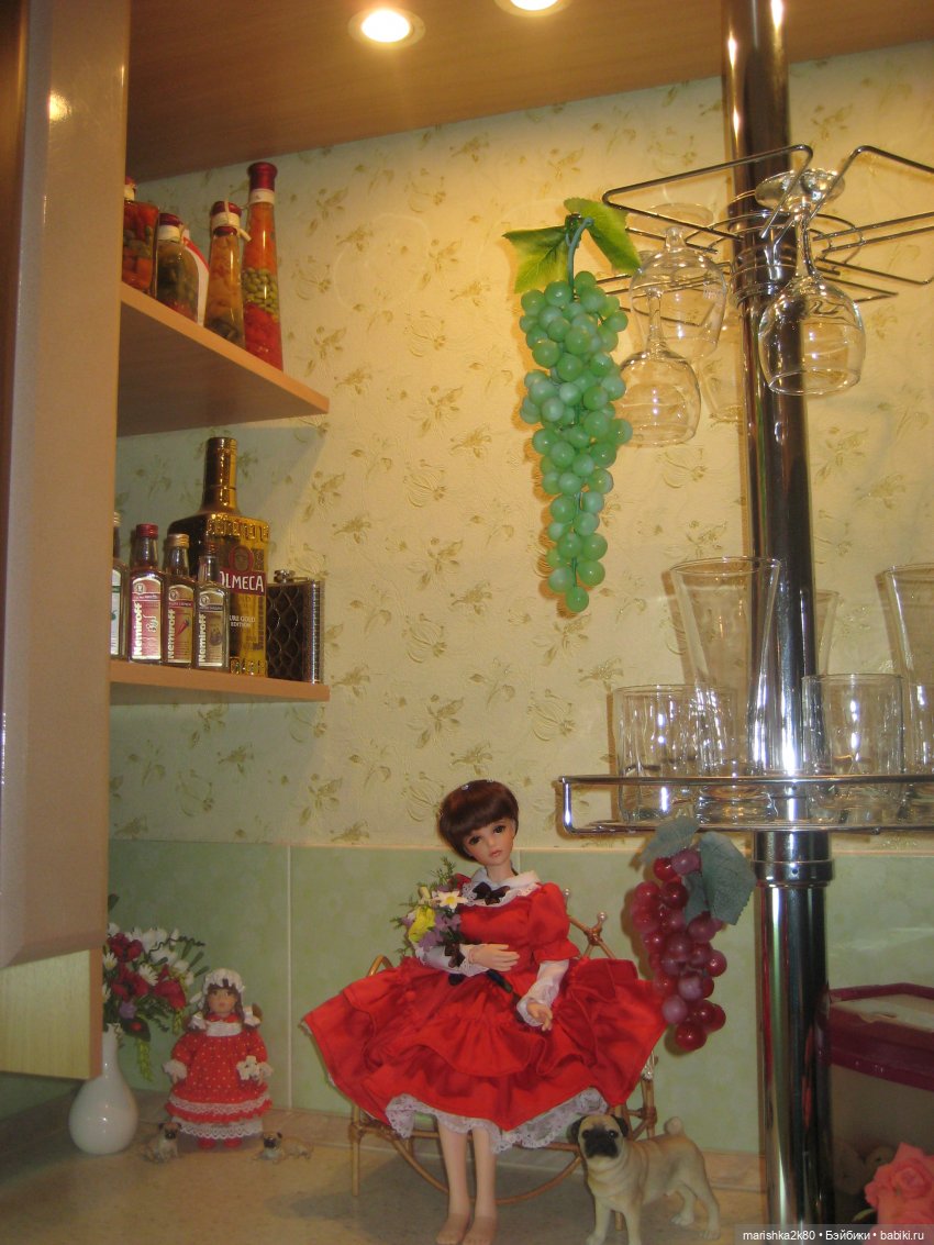 История моей полки. Как живут мои куклы в интерьере