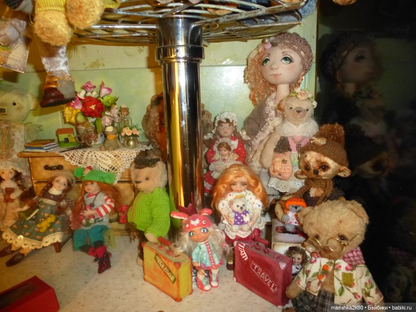 История моей полки. Как живут мои куклы в интерьере