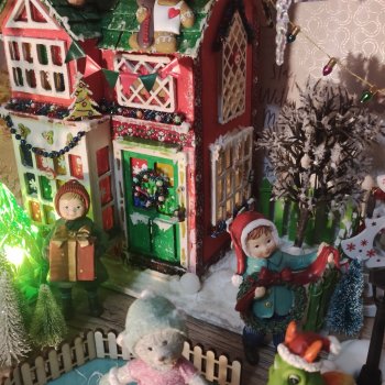 Новогодняя полка городок.