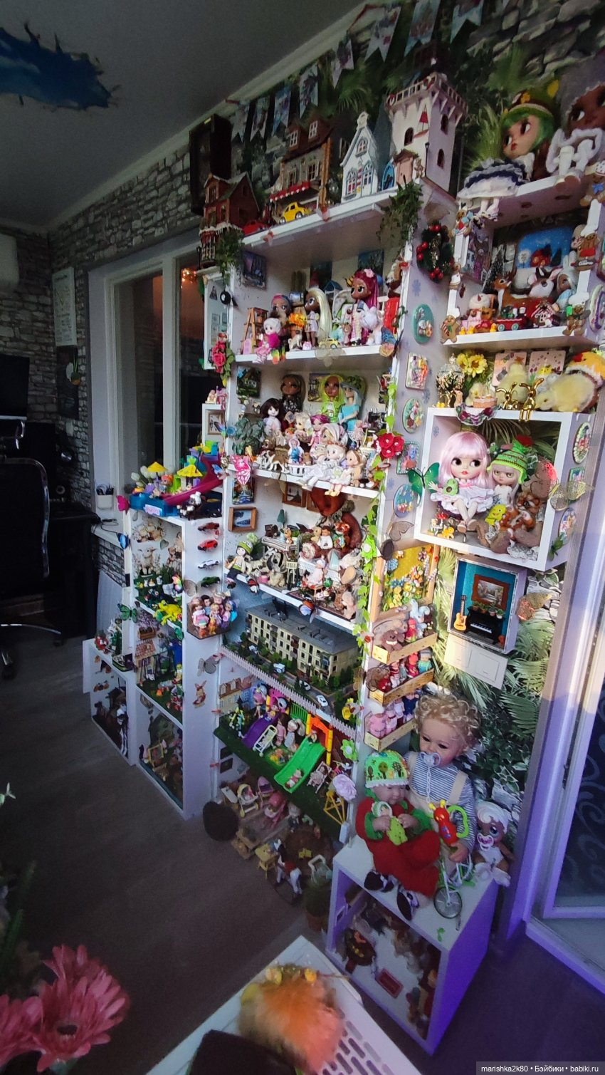 Какой же я Плюшкин — Коллекции игровых кукол (Playline): фото полок (фото 2)