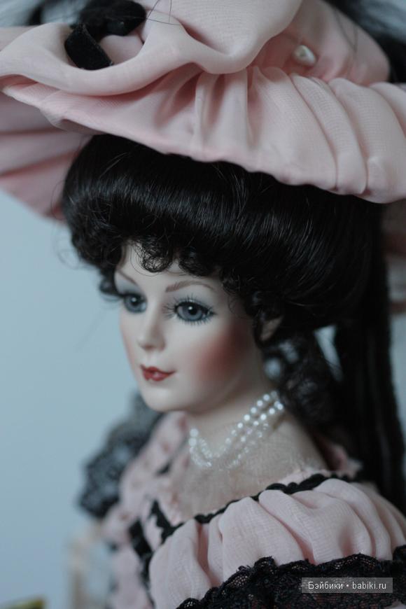 Victoria, Coca Cola, Franklin Mint, porcelain doll Victoria, Coca Cola, Franklin Mint, porcelain doll