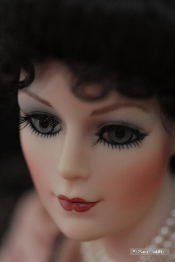 Victoria, Coca Cola, Franklin Mint, porcelain doll Victoria, Coca Cola, Franklin Mint, porcelain doll