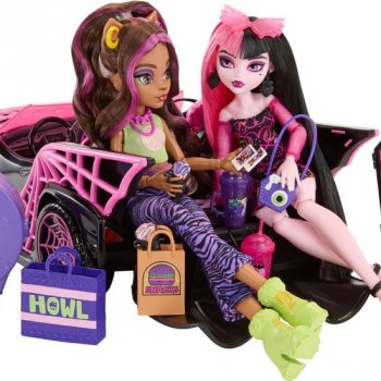 Промофото набора "Eeekend Getaway" с Дракулаурой, Клодин и автомобилем