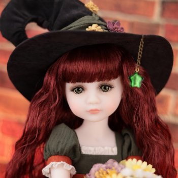 Ruby Red Fashion Friends - ведьмочка Рин