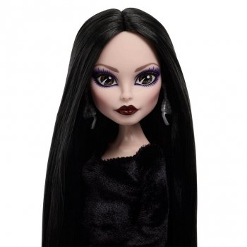 Роковая эстетика: Мортиша Аддамс в коллекции Monster High Skullector