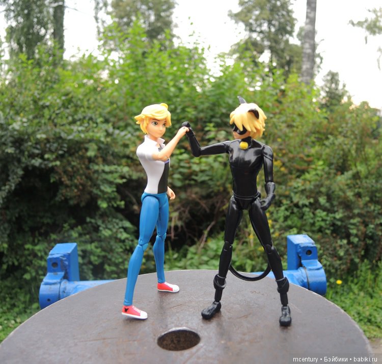 Фигурки Леди Баг и Супер-Кот