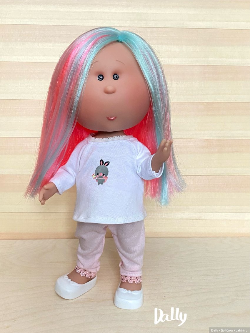 Хлебобулочное 2 — Куклы Nines d'Onil (Нинес): Миа (Mia) (фото 3)