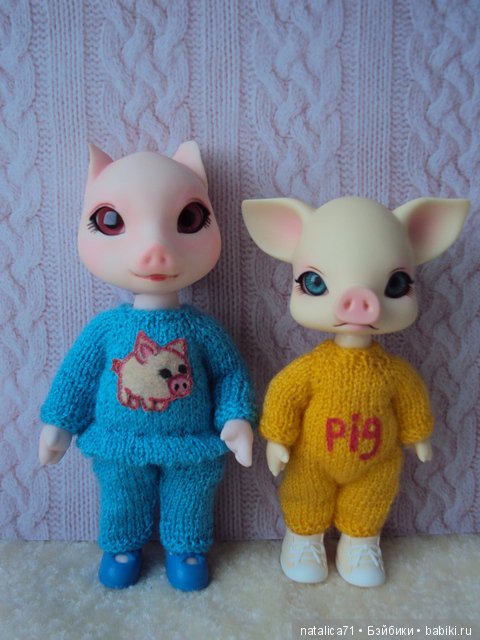 Новый год со свинками — Коллекции игровых кукол (Playline): фото полок (фото 3)