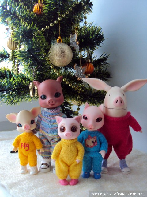 Новый год со свинками — Коллекции игровых кукол (Playline): фото полок
