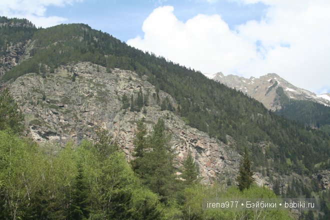 Домбай – страна синего неба, щедрого солнца и снежных вершин, страна, воспетая поэтами