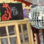 Джаз-кафе в моем кукольном доме 1:12.  Надо же где-то справлять праздники