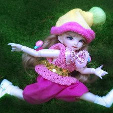 Лесные приключения... Волшебство, сосны, грибы, полетаем)