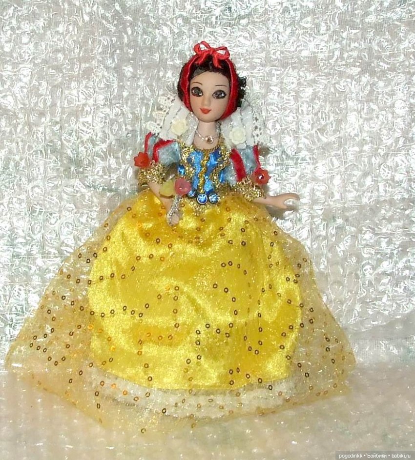 Кто доброй сказкой входит в дом? ... Послушаем песенки вместе с моими куклёшками