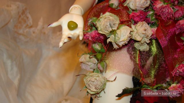 Платье из лепестков роз — Одежда и обувь для кукол BJD (БЖД): 1/3 (фото 6)