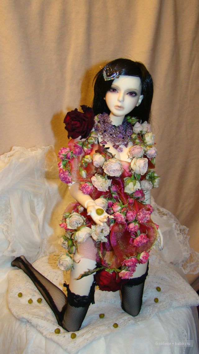 Платье из лепестков роз — Одежда и обувь для кукол BJD (БЖД): 1/3