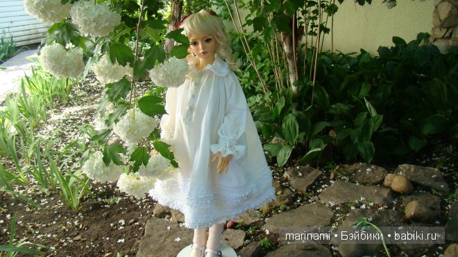 Гардения, достаточно послушна