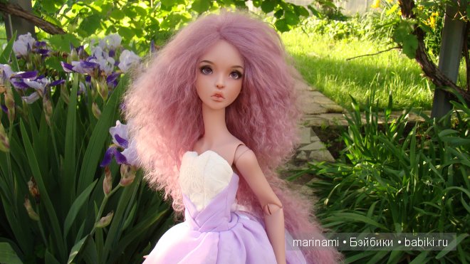 Эллана в розовом