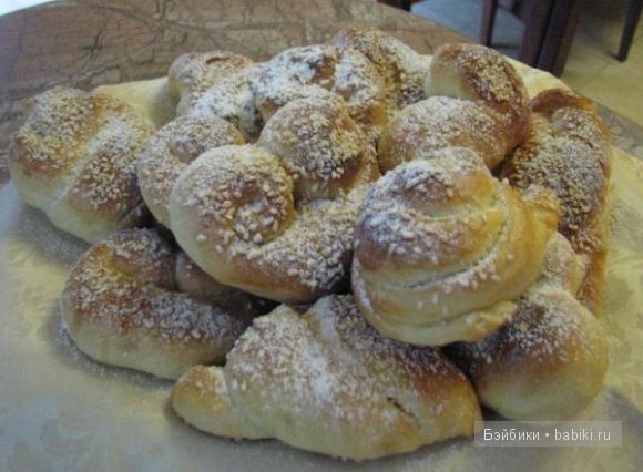 гости дорогие!!!!!прошу отведать плюшечек)))