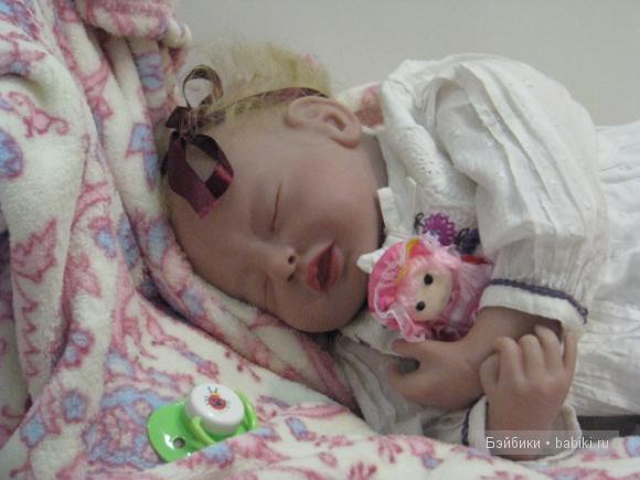 Российские мастера реборн на выставке кукол Moscow Fair 2011