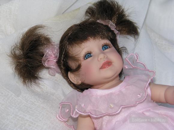 Улыбашка от ADORA COLLECTOR'S CLUB 2005 года