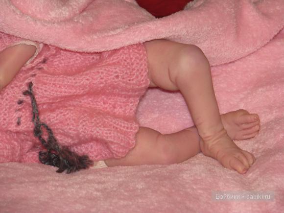 Танюшка с погремушкой. Кукла реборн Ashton Drake (фото 8)