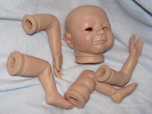 Танюшка с погремушкой. Кукла реборн Ashton Drake