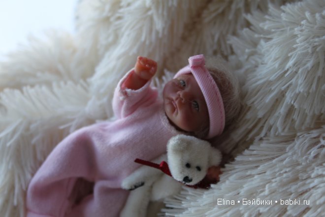 Снежиночка-мини реборнчик