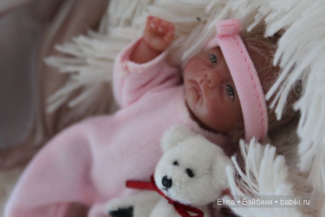 Снежиночка-мини реборнчик