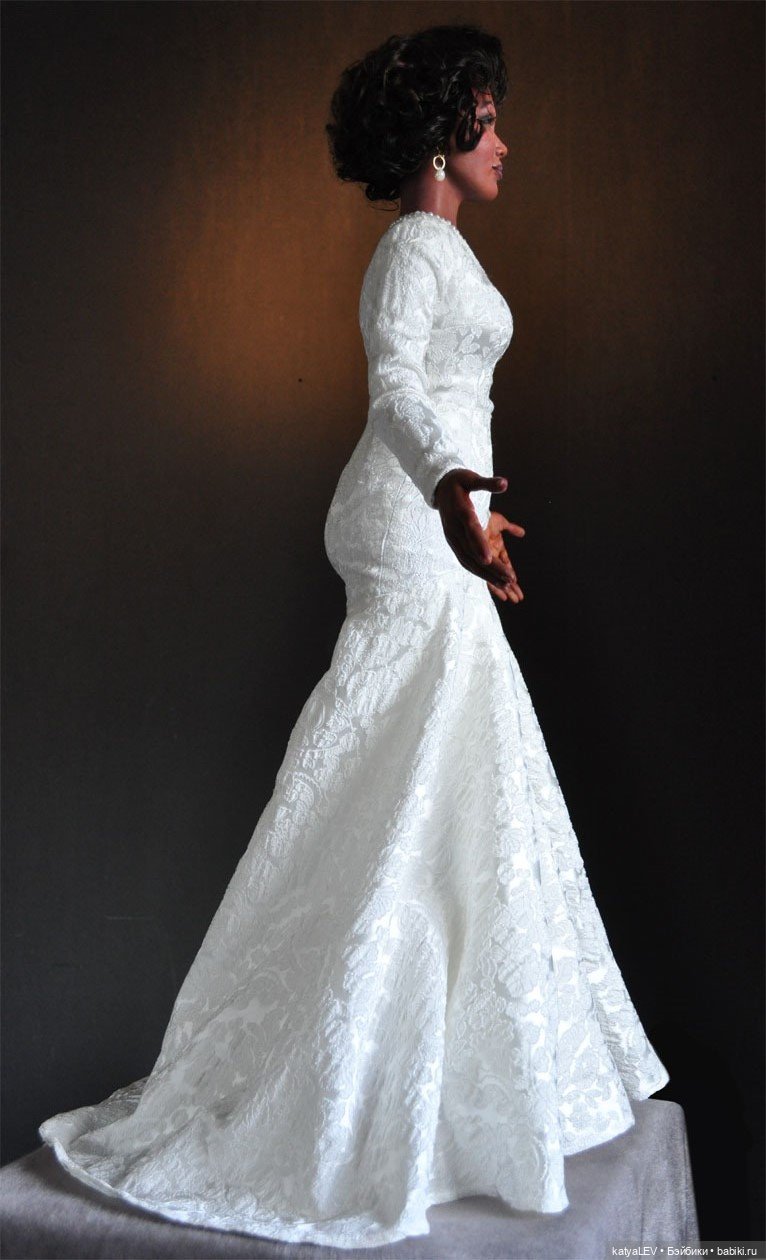 кукла "Уитни Хьюстон"