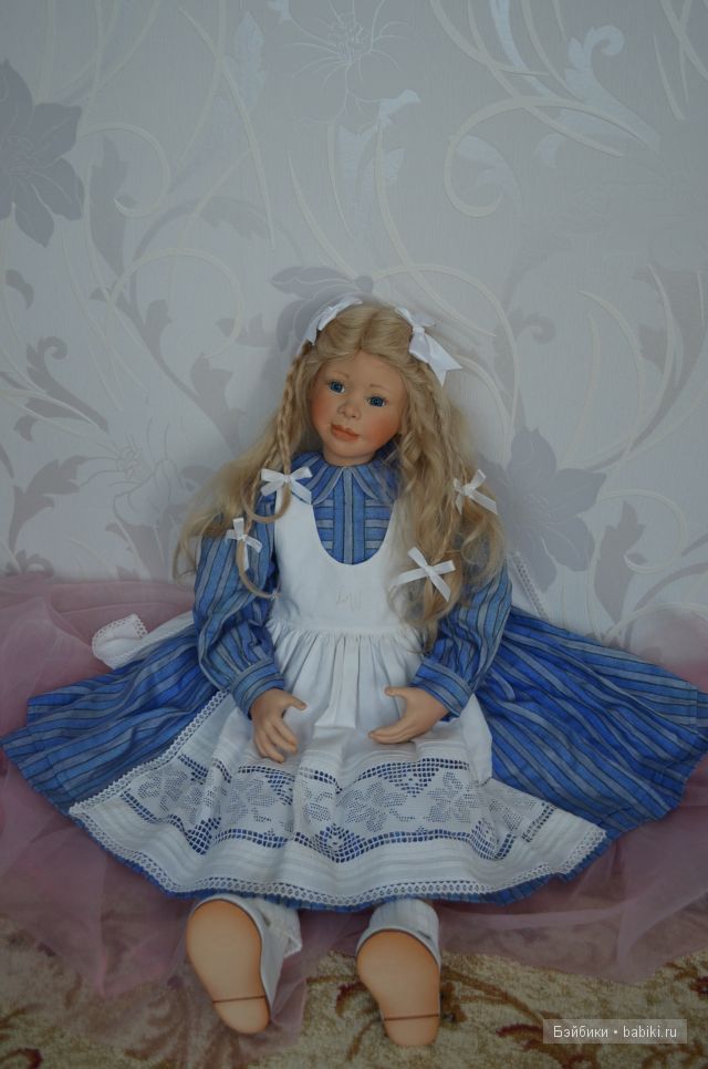 Амели Томас Бейкер