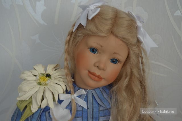 Амели Томас Бейкер