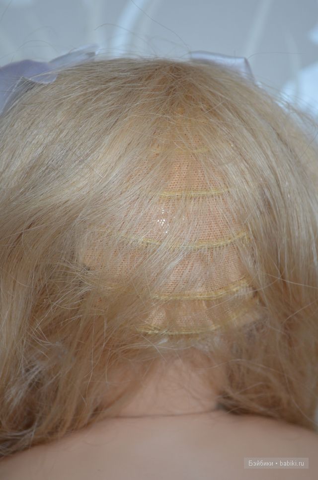 Амели Томас Бейкер