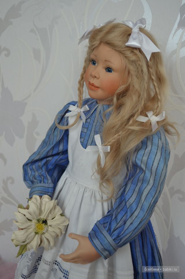 Амели Томас Бейкер