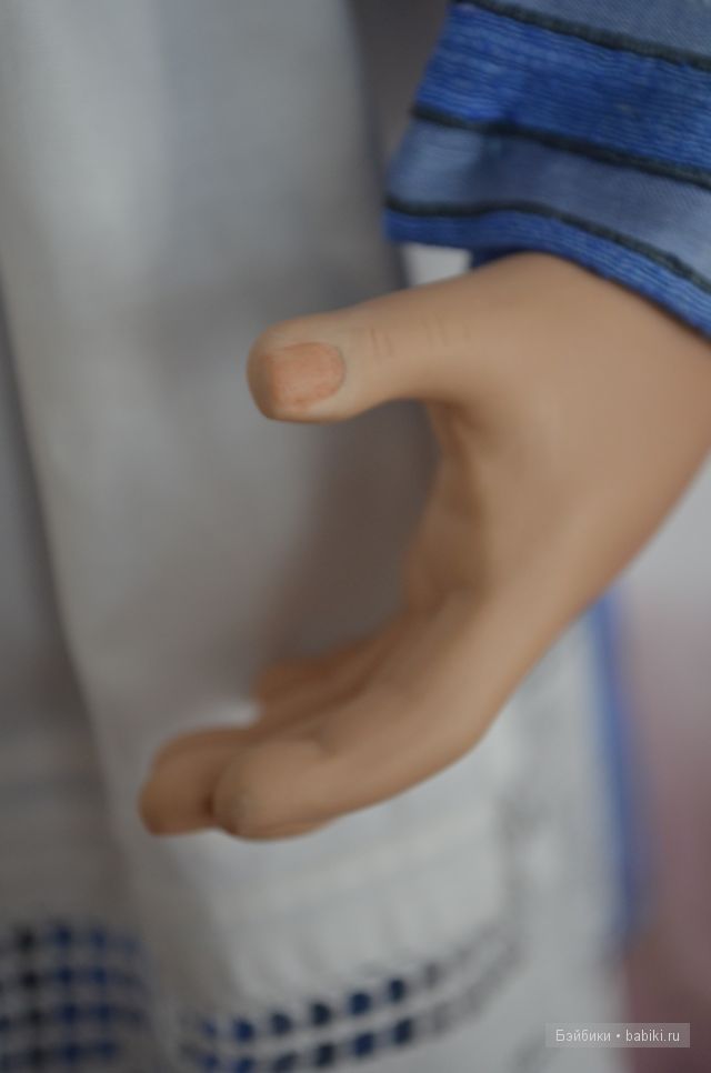 Амели Томас Бейкер