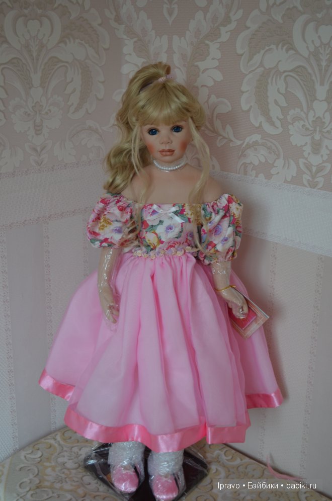 Monika Levenig и её коллекция фарфоровых кукол