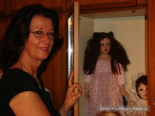 Monika Levenig и её коллекция фарфоровых кукол