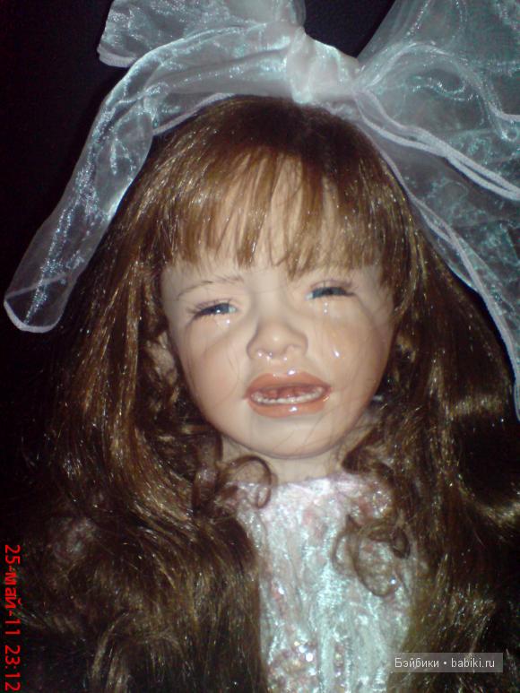 Фарфоровая Плакса, коллекционная кукла от Susan Lippl (Сюзан Липлл) (фото 4)
