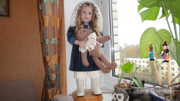 кукла Бетти в синем