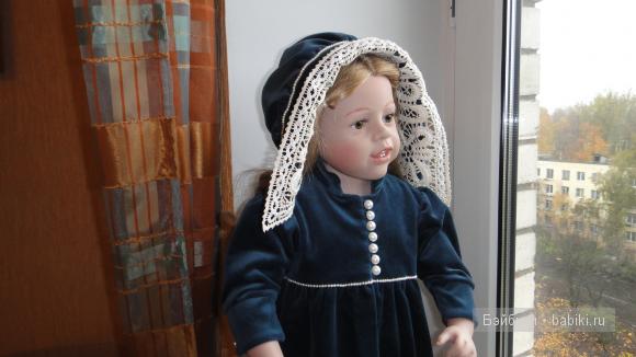 кукла Бетти в синем