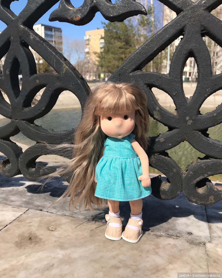 Девочка апреля — Текстильные игрушки и примитивы: кофейные