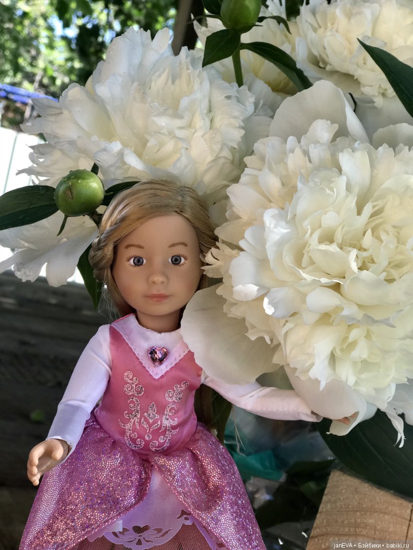 Белые облака пионов — Куклы Kathe Kruse (Кате/Кэте Крузе): фото