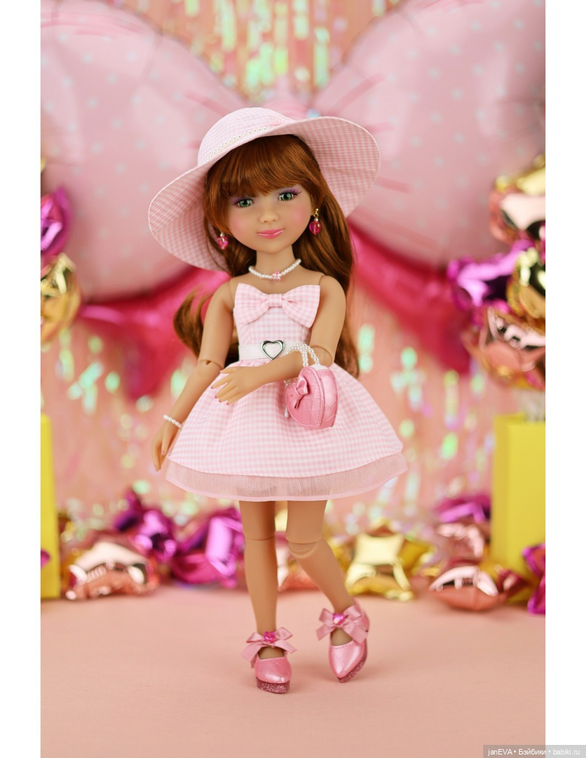 Куклы Руби Ред 37 см за 2023 год