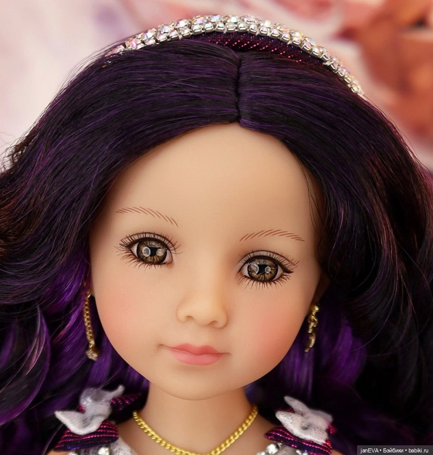 Куклы Руби Ред 37 см за 2023 год