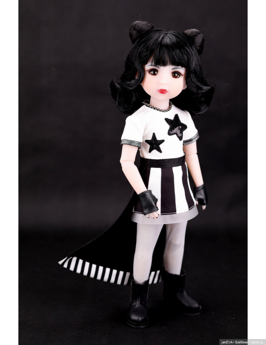 Куклы Руби Ред 37 см за 2022 год