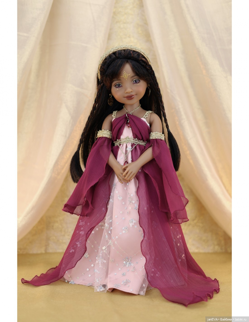 Куклы Руби Ред 37 см за 2023 год