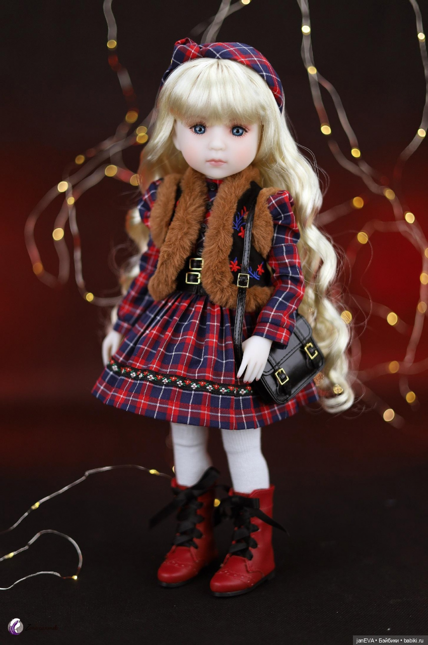 Куклы Руби Ред 37 см за 2023 год