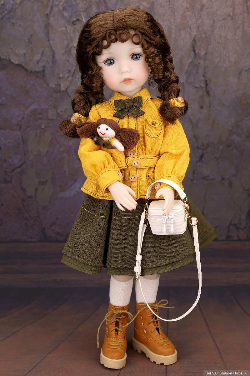 Куклы Руби Ред 37 см за 2023 год